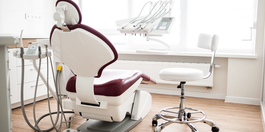 A fogorvosi szek szerepe es elvart tulajdonsagai – modent.hu A fogorvosi szek szerepe es elvart tulajdonsagai - modent.hu